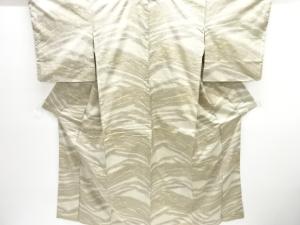 草花模様織り出し本場大島紬着物(5マルキ)